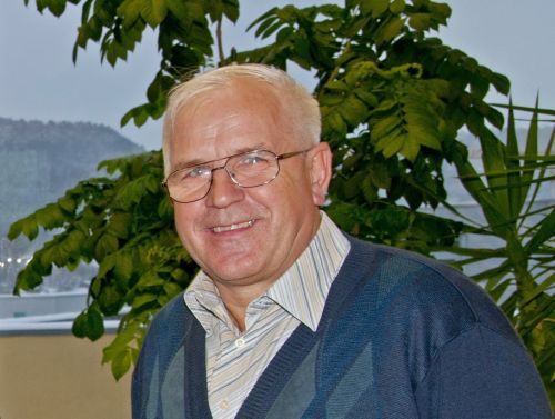 Dr. Gerhard Müller